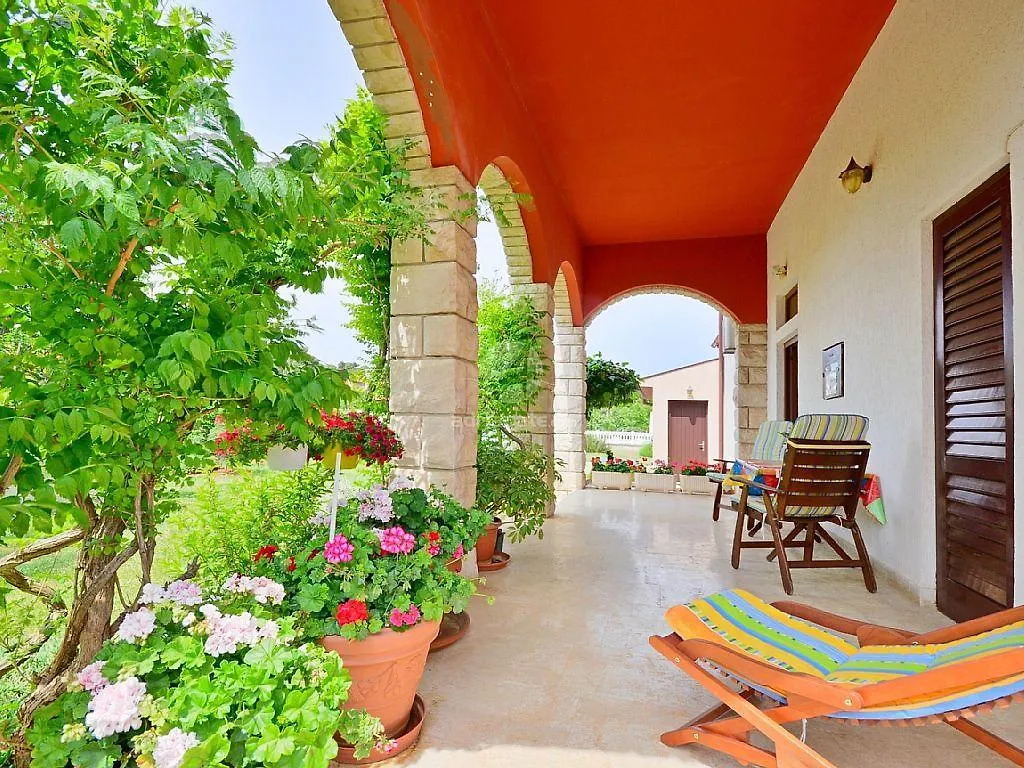 פרמנטורה Apartments Adelmo 1189 0*,  קרואטיה